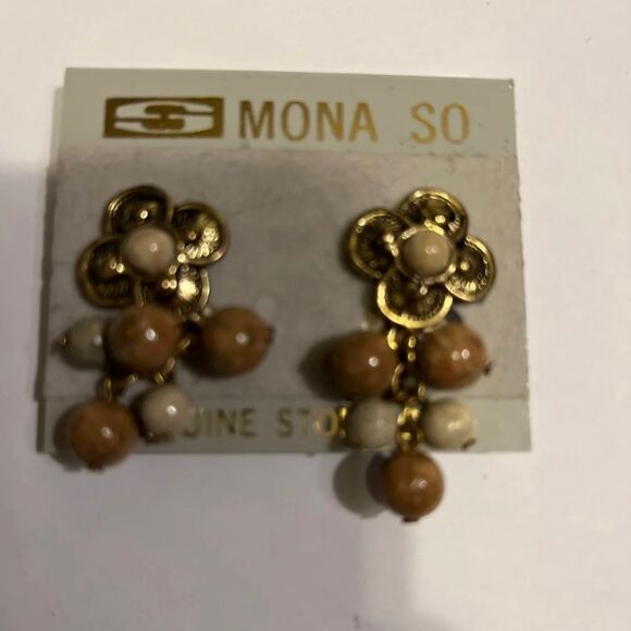 VINTAGE FABULOUS DESIGNER "MONA SO" Clip On Earrings - Picture 1 of 4